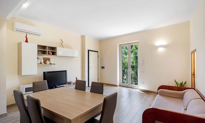 Dragonea House | Holiday Home 'Casa Alle Porte Della Costiera' with Mountain View, Wi-Fi and Air Conditioning