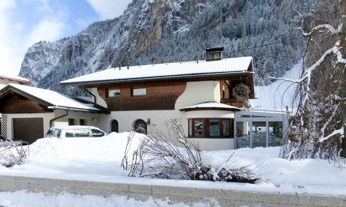 Dornauberg House | Holiday Home Carmen - MHO482