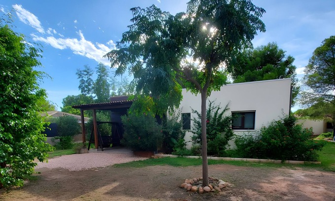Serra House | Holiday Home 'Casa En Sierra Calderona' with Mountain View, Wi-Fi and Air Conditioning