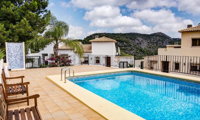 Adsubia House | Holiday Home Casa Hope by Interhome