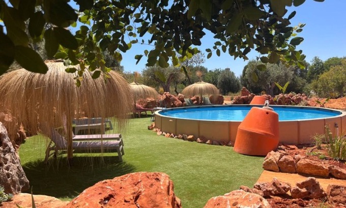Moncarapacho e Fuseta House | Holiday Home 'Casa Cobra' with Mountain View, Shared Pool, Garden & Wi-Fi