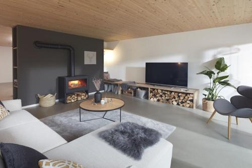 Mayen Apartment | Holiday home Chalet 48