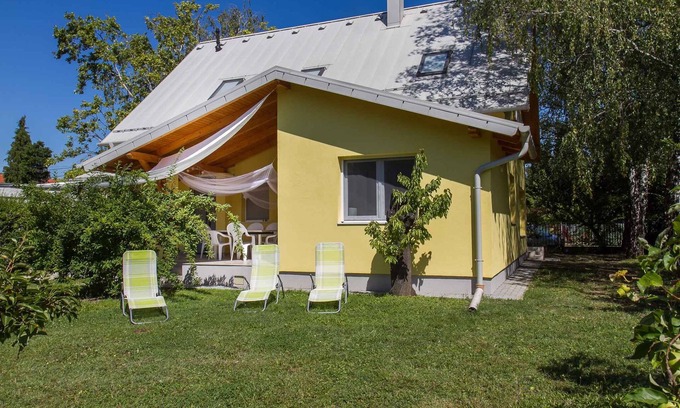 Balatonbereny House | Holiday home close to Lake Balaton, with modern equipment, washing machine, dishwasher.