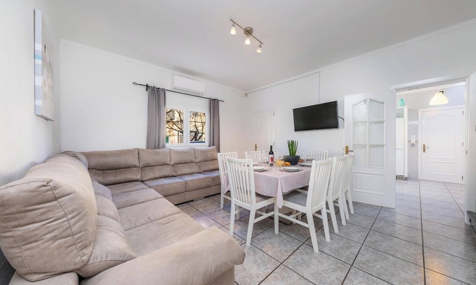 Porto Cristo House | Holiday Home 'Costa den Blau' close to the Beach with Balcony, Terrace & Wi-Fi