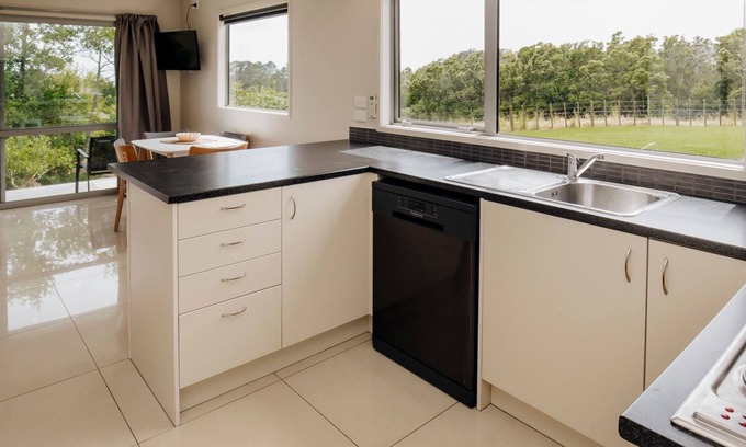 Rewa Cottage | Holiday Home Dorset Retreat