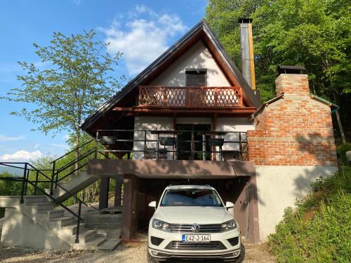 Lohovo House | Holiday Home Enio