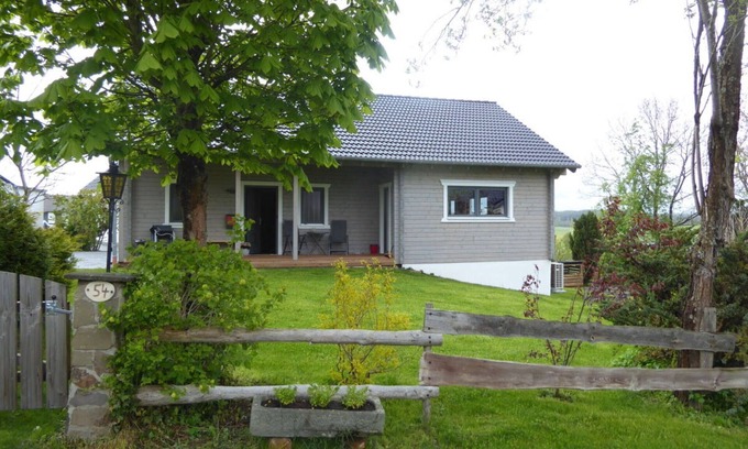 Waldorf Apartment | Holiday home family Junk
