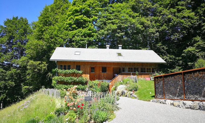 Bizau House | Holiday Home 'Ferienhaus-Bregenzerwald' with Mountain View, Private Terrace and Wi-Fi