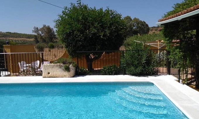 Coin House | Holiday Home “Finca el Perote” with Pool & Wi-Fi
