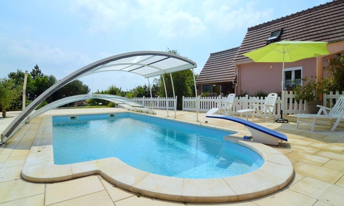 Laversines House | Holiday Home Folleville near Asterix Park