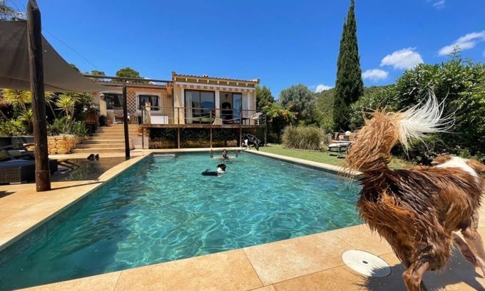 Polop House | Holiday home for people with dogs!
