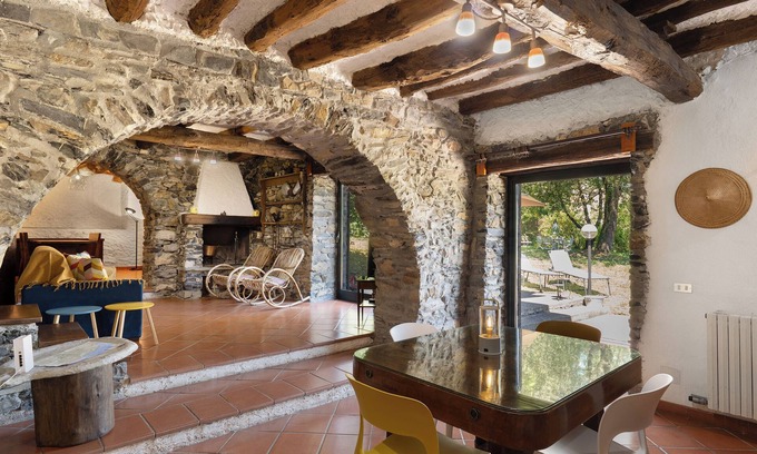 Rezzo House | Holiday Home 'Franca Nature Holidays' with Private Terrace, Private Garden and Wi-Fi