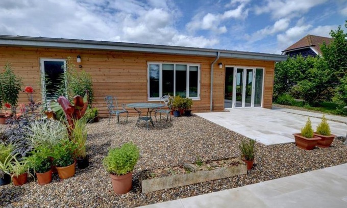Etchinghill House | Holiday Home Great Field Farm Cottages by Interhome