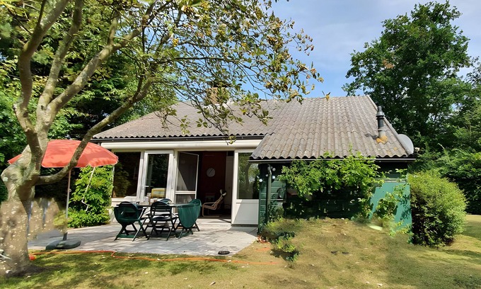 Brouwershaven House | Holiday Home 'Grevelingenmeer' with Private Terrace, Private Garden and Wi-Fi