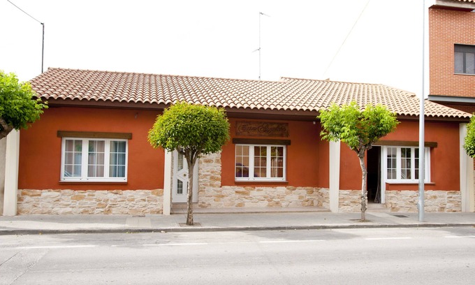 Murchante House | Holiday Home House Angelita