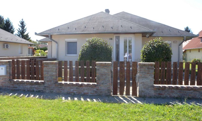 Balatonszentgyoergy House | Holiday home with washing machine and dishwasher