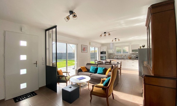 Anneville-sur-Mer House | Holiday Home in Gouville near Sandy Beach