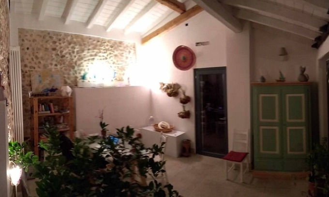 Volta Mantovana House | Holiday home in the historic center of Volta Mantovana, a few km from Lake Garda