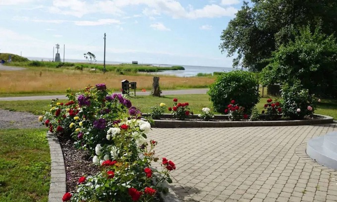 Bergkvara House | Holiday home idyll directly on the Baltic Sea with sea view