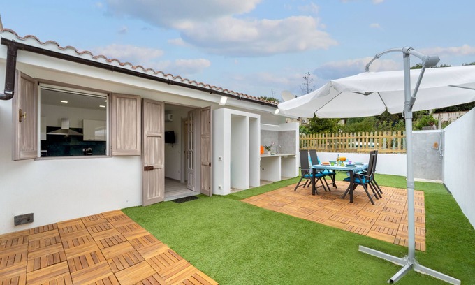 Buggerru House | Holiday Home 'Ikigai' with Mountain View, Garden & Wi-Fi