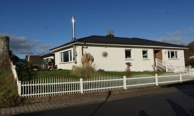 Erbach House | Holiday home in Erbach with swimming pool