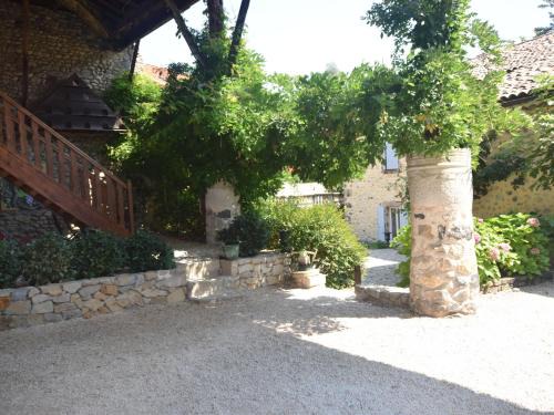 Pont-de-Labeaume House | Holiday Home in Ardèche near Château Ventadour