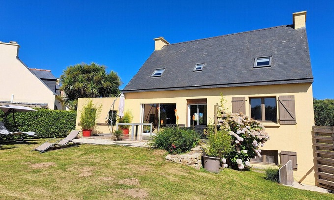 Guisseny House | Holiday Home in France near Sandy Beaches