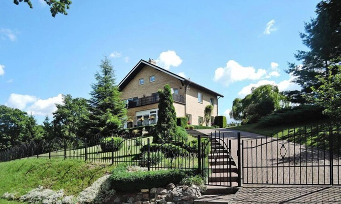 Miedzyzdroje Apartment | Holiday Home in Lubin near Wollin Park
