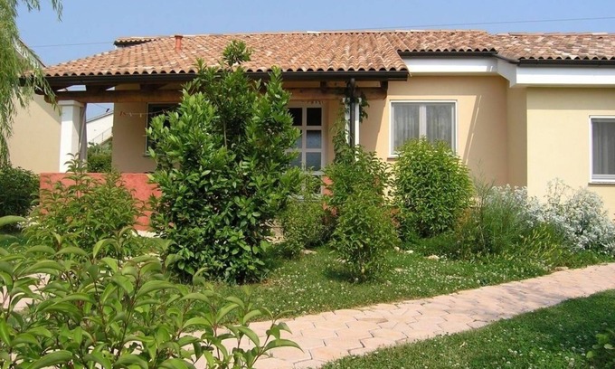 Antonci House | Holiday Home in Poreč with Terrace, Air condition, WIFI, Dishwasher (4400-5)