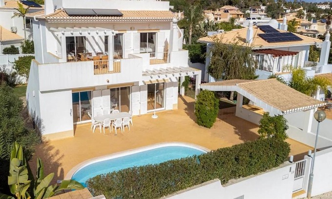 Albardeira House | Holiday Home in Portugal with Private Pool