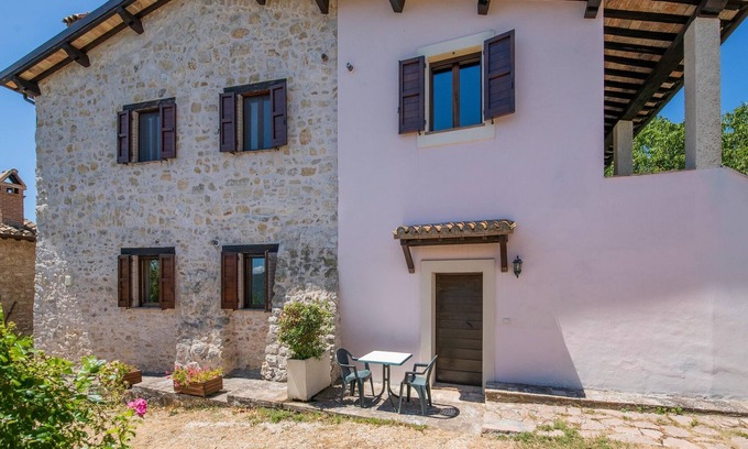 Sellano House | Holiday Home in Sellano with Pool & Views