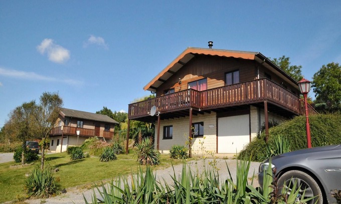 Somme-Leuze House | Holiday Home in Somme-Leuze with Sauna