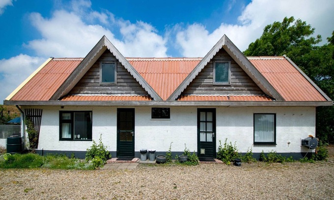 t Zand House | Holiday home in surroundings nearby the coast