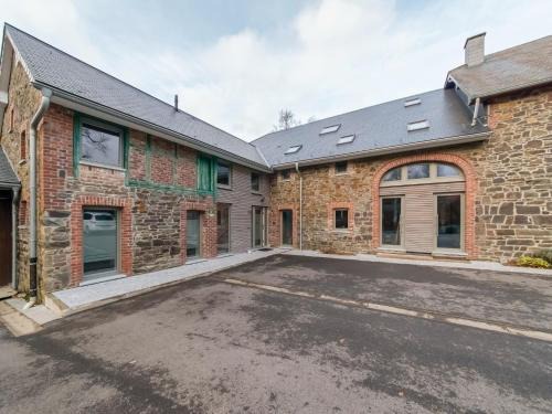 Walk House | Holiday Home in Waimes with Garden