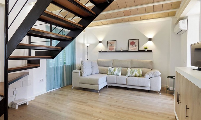 Cazorla House | Holiday Home 'La Casita Verde' with Mountain View, Wi-Fi and Air Conditioning