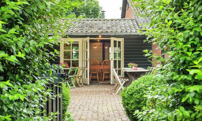 Lage Mierde House | Holiday Home Lage Mierde with Garden & BBQ