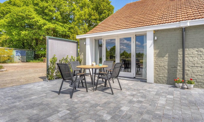 Schapen House | Holiday Home 'Land Hof Spelle' with Private Terrace, Private Garden and Wi-Fi