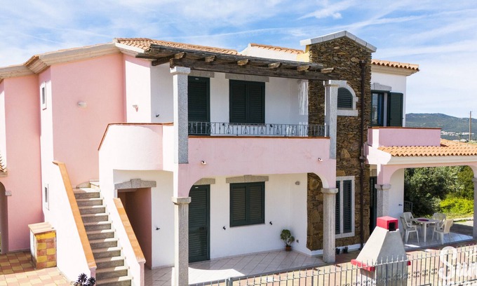 Limpiddu Apartment | Holiday Home 'Limpiddu 5' with Mountain View and Shared Garden