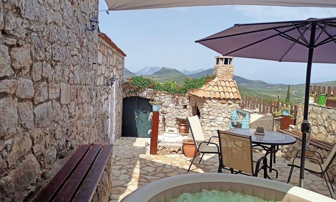 Peljesac peninsula House | Holiday Home Mario - One-Bedroom Holiday Home