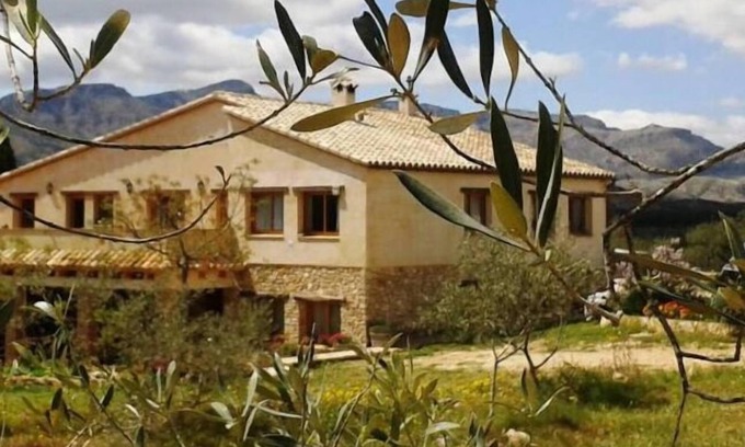 El Perello Bed & Breakfast | Holiday Home 'Mas Del Pi' with Mountain Views, Private Terrace and Wi-Fi