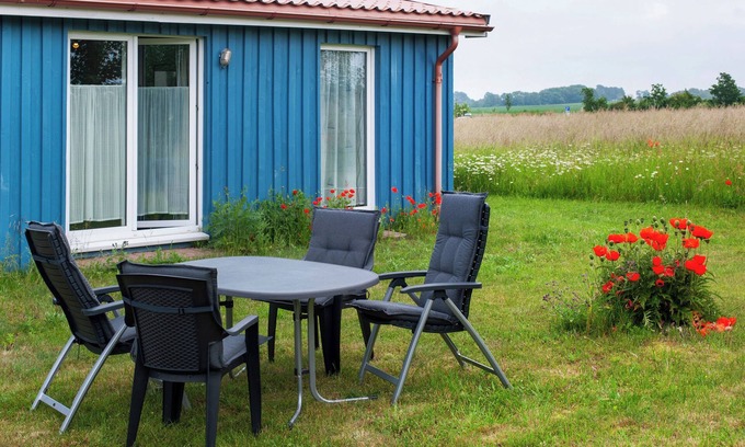 Meschendorf House | Holiday home "Möve ABA Bungalow 63" with private terrace and WLAN