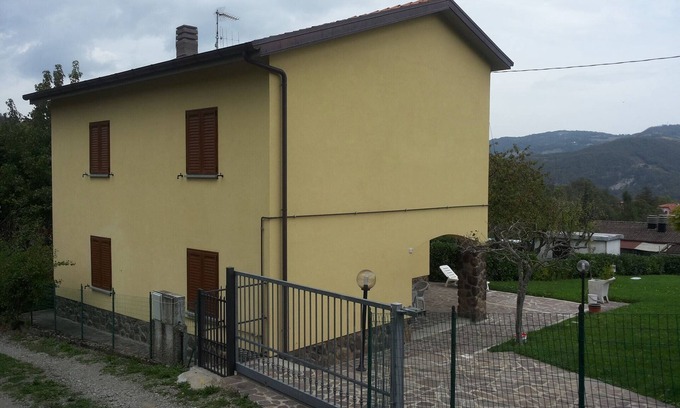 Pavana House | Holiday Home near Corno alle Scale Ski Area
