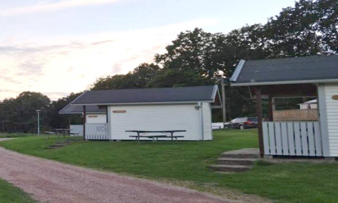 Hoor Municipality House | Holiday home near fishing area
