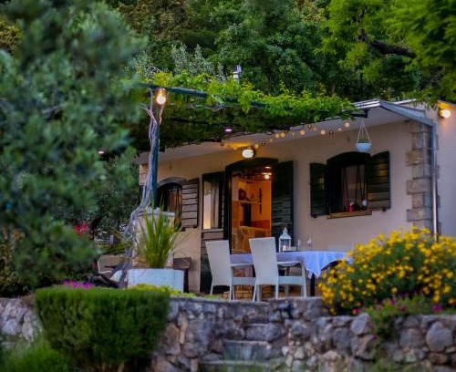 Baska Voda House | Holiday home Oaza