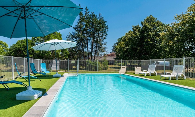 Lesperon House | Holiday Home 'Océan - Domaine Des Landes' with Shared Pool, Terrace and Shared Garden