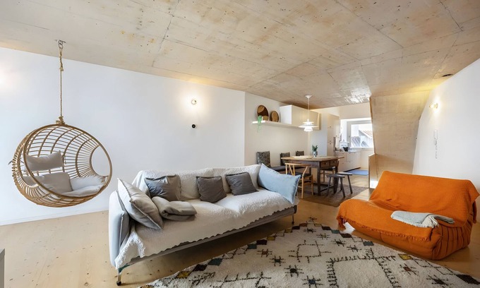 Baiona House | Holiday Home 'Olinda House' with Private Terrace and Air Conditioning