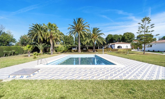 Vilafortuny House | Holiday Home "Paraiso en Cambrils Colibri Resort" with Pool, Terrace, A/C & Wi-Fi