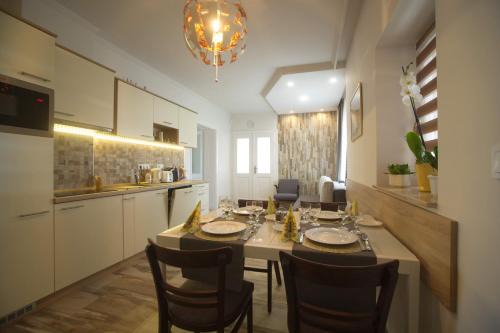 I.Eger House | Holiday Home Podium
