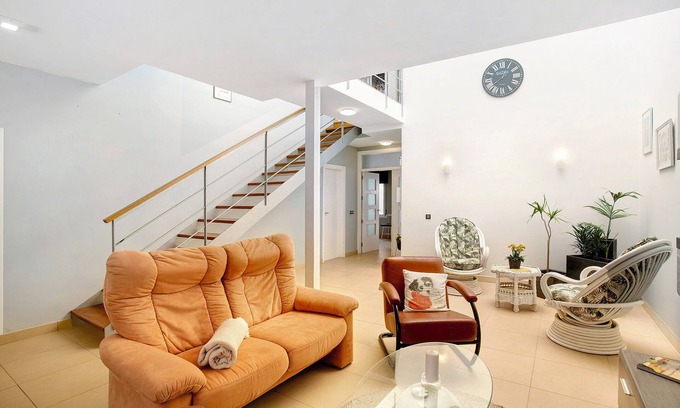 Pozo Izquierda House | Holiday Home 'Pozo Canary' with Private Terrace, Wi-Fi and Air Conditioning
