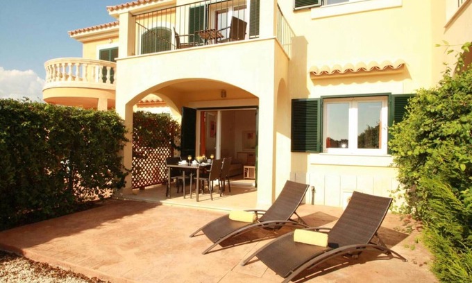 Campos House | Holiday Home 'Residence Club El Paraiso 30' with Sea View, Wi-Fi and Air Conditioning